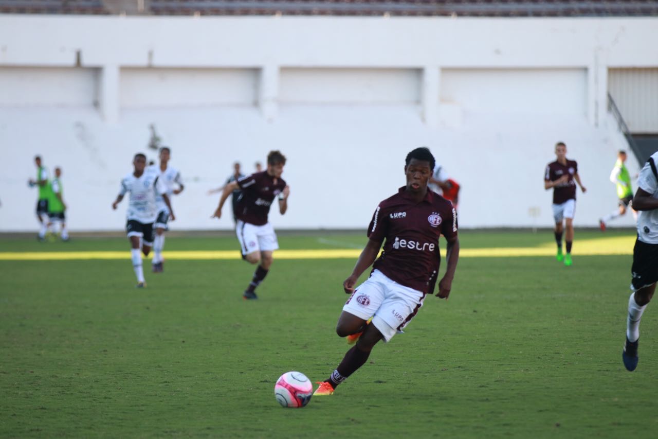 PAULISTA SUB-20: Matonense bate Marília em briga direta e assume liderança do Grupo 1