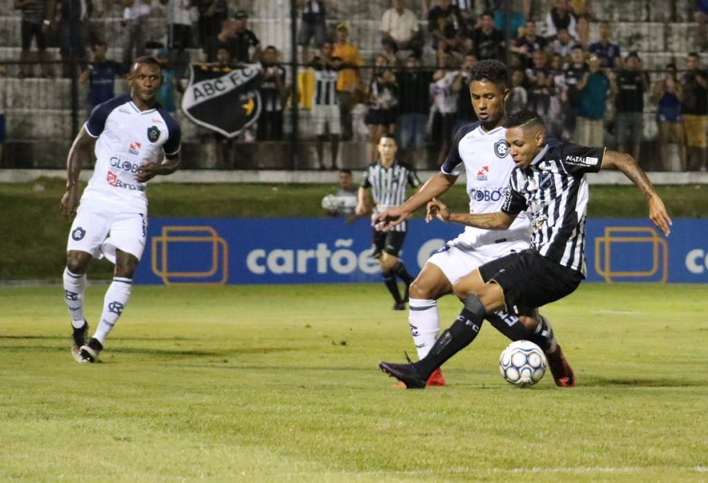 ABC 2 x 1 Remo - Elefante vence em casa e volta a briga pelo G4 2 0002050316182 img