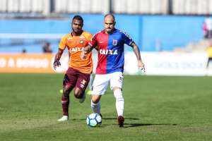 Paraná 0 x 0 Atlético-PR - Clássico de volta à elite com empate ruim para os dois
