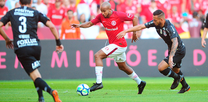 BRASILEIRÃO: Corinthians toma virada, Bahia deixa degola e Santos afunda