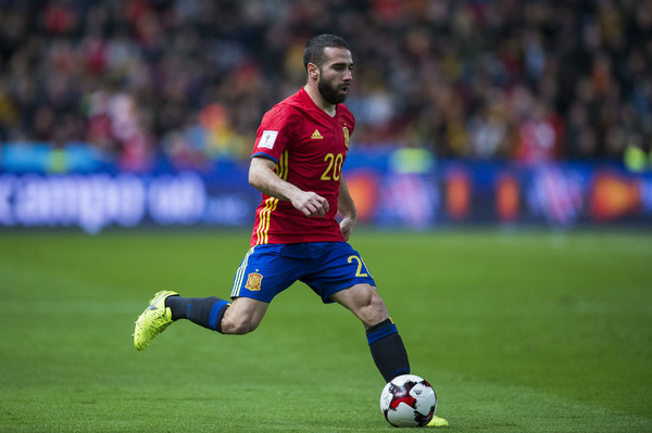 Sem lesão grave, Carvajal se apresenta à Espanha e deve jogar a Copa do Mundo
