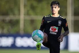 Copa do Mundo: Fagner deve treinar com bola com a seleção na terça