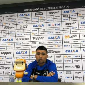 Kieza prevê dificuldades para Botafogo contra São Paulo: 'Temos de marcar forte'