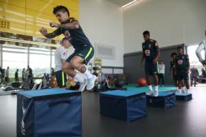 Copa do Mundo: Com Firmino, Seleção trabalha força e potência em treino físico