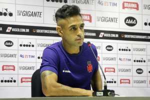 Werley comemora retorno em Vasco recheado de desfalques