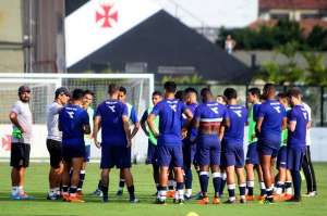 Vasco x Paraná - Gigante da Colina vai reabilitar mais um?