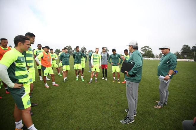 Gilson Kleina fala em ‘jogo da virada’ para Chape contra Ceará