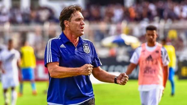 Ponte Preta volta atrás e confirma interino como técnico: “Não sei por quanto tempo”
