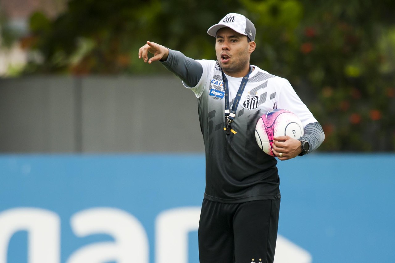 Santos luta contra jejum como visitante para não terminar rodada na degola
