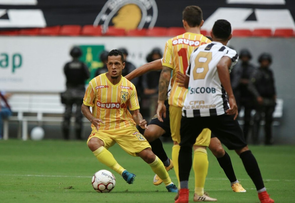 Série B: Presidente do CSA confirma negociação com Souza: “90% certo”