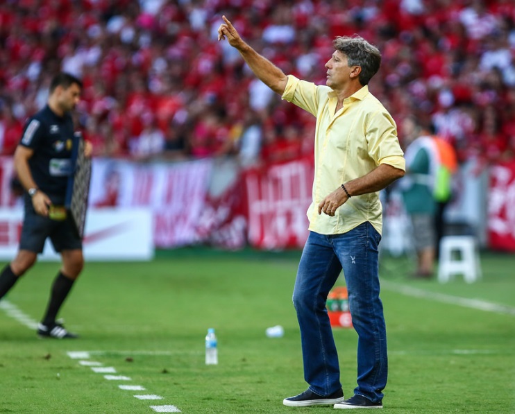 Renato Gaúcho minimiza poucos gols do Grêmio nos últimos jogos: ‘Estamos criando’