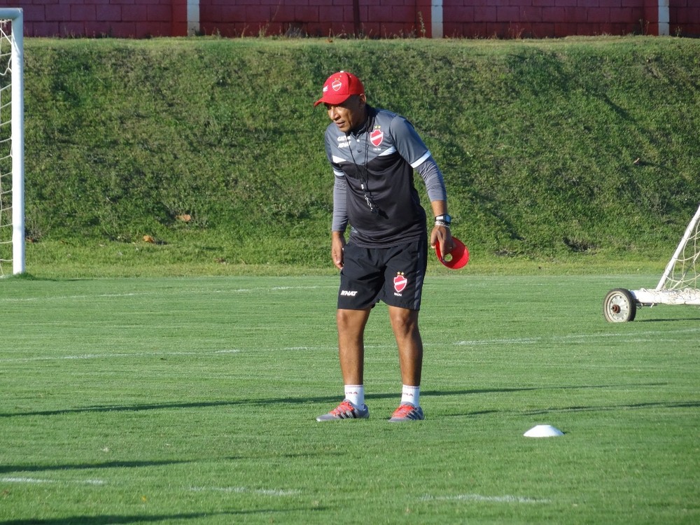 Série B: Com desfalques, Hemerson Maria não confirma escalação do Vila Nova