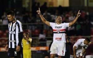 Seleção FI do Brasileirão vem com defesa carioca e ataque de desacreditados