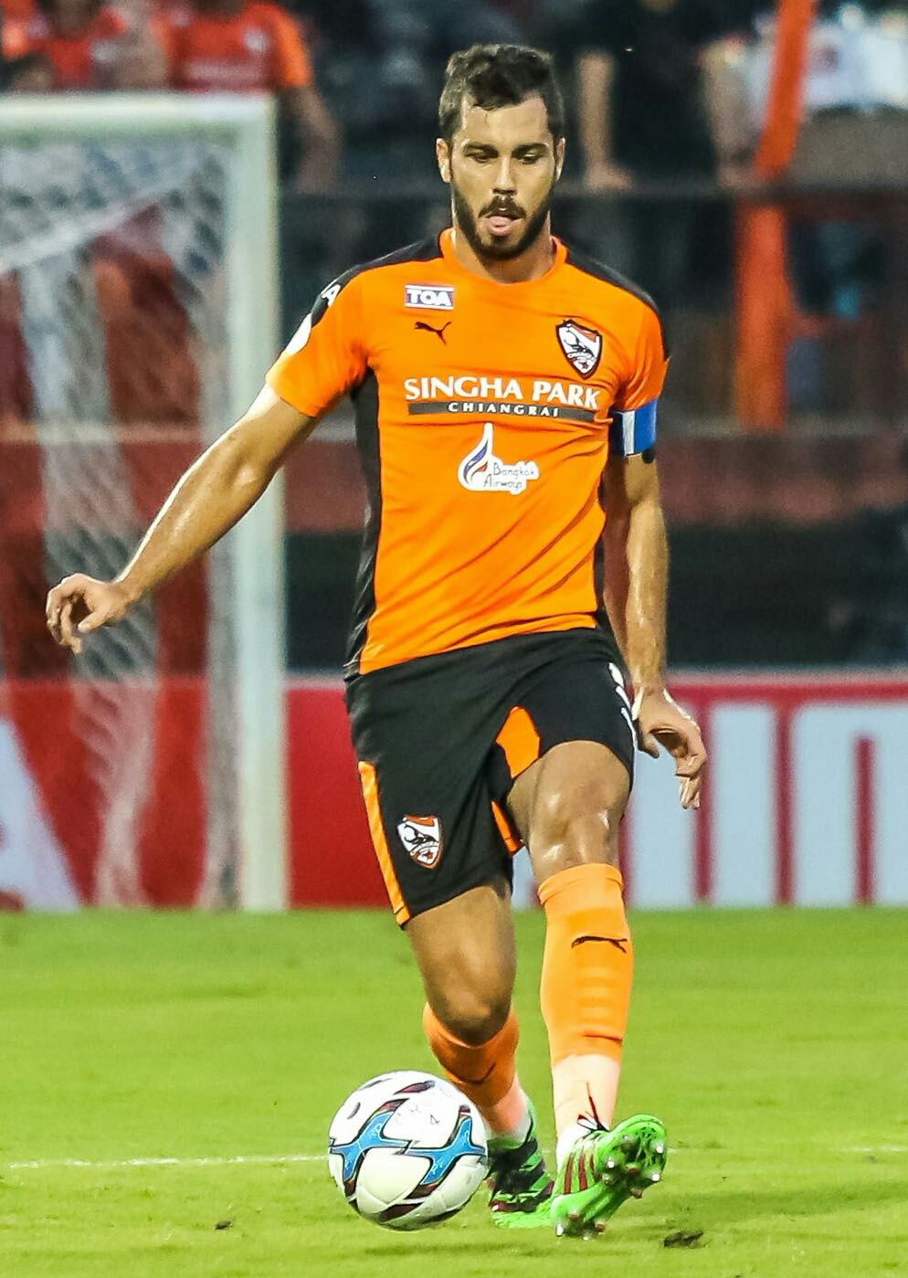 Artilheiro do Chiangrai, Victor Cardozo é eleito melhor zagueiro na Liga Tailandesa