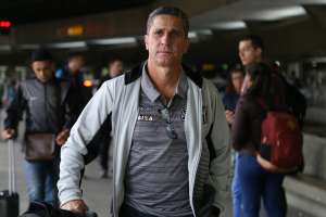 Jorginho será obrigado a mexer novamente no time do Ceará; lateral é dispensado