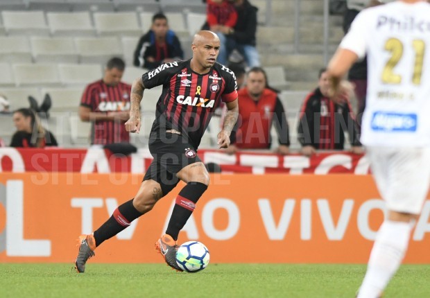 Thiago Heleno quer Atlético-PR conquistando primeira vitória fora de casa