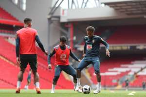 Copa do Mundo: Tite revela que Neymar não seria titular se estreia fosse hoje