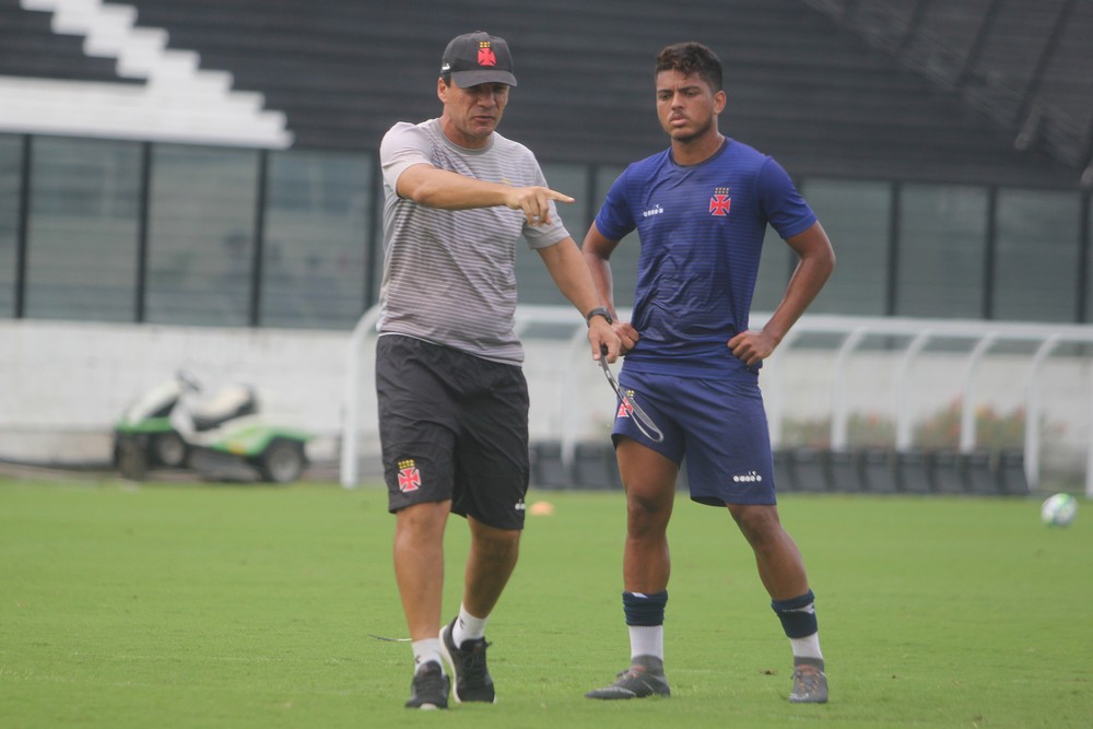 Vasco decide cancelar troca de jogadores com Atlético-MG