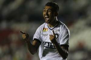 BRASILEIRÃO: Botafogo e Palmeiras vencem clássicos e Atlético “vacila” contra Chape