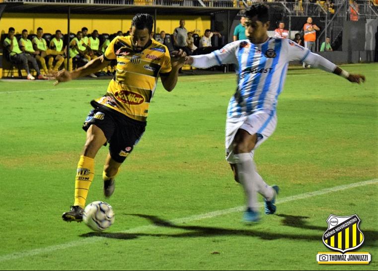 Com uma boa atuação, Novorizontino venceu o Macaé e agora depende do empate no jogo da volta.