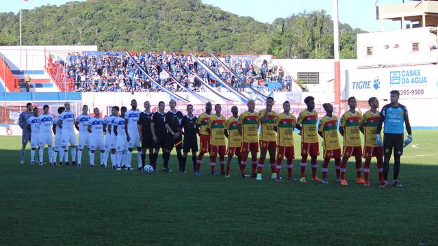 Brusque-SC 1 x 0 Tubarão-SC – Marreco vence e larga na frente na Série D