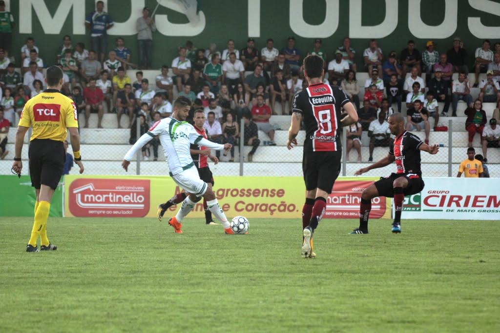 Luverdense-MT 2 x 0 Joinville-SC – LEC vence, afunda Tricolor e entra no G4