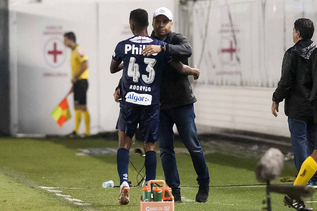 Jair Ventura tirou um pouco da pressão de cima de si