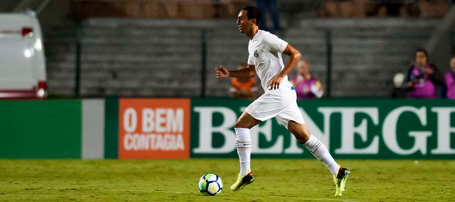 Com direito a duas assistências, Diego Pituca ganha elogios de Jair Ventura