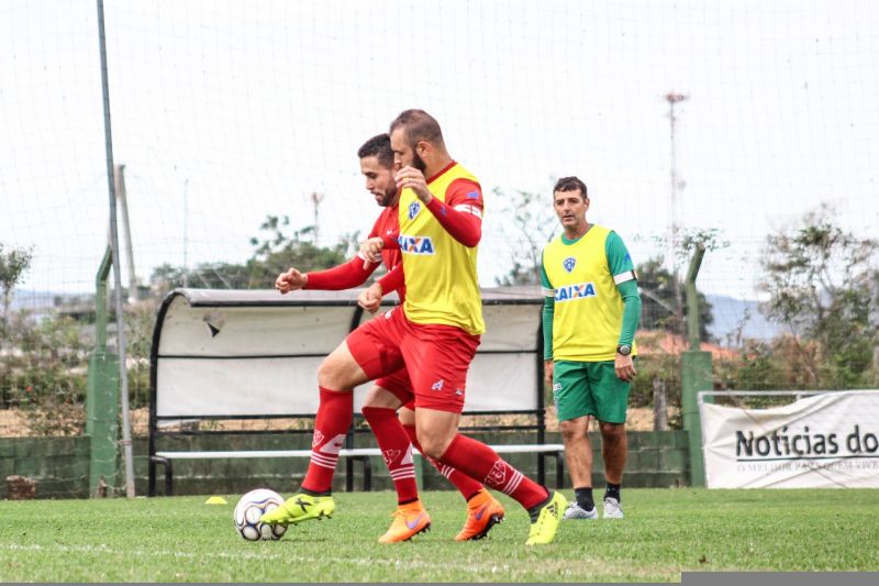 Em Florianópolis, Papão finaliza trabalhos para encarar o Criciúma-SC (Foto: Jorge Luiz)