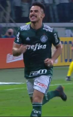 Willian Bigode brilhou no clássico