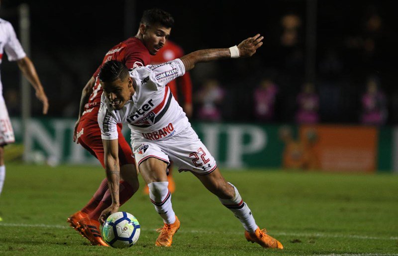 São-paulinos reclamam de arbitragem ‘irritante’ após empate sem gols com o Inter