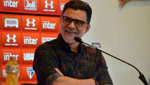 'Nunca duvidem do meu compromisso com o São Paulo', diz Ricardo Rocha