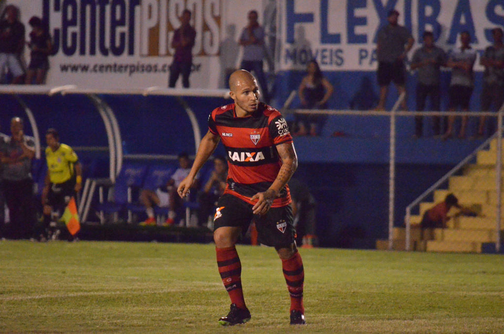 Série B: Atacante deixa o Atlético-GO antes de jogo com o Figueirense