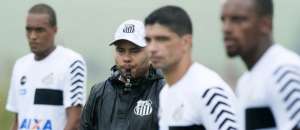 Jair vê evolução do Santos e aconselha Rodrygo: 'Que continue com a cabeça boa'