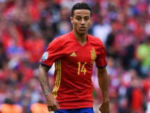 Na Espanha, Thiago Alcântara revela conselhos de Mazinho para sua 1ª Copa