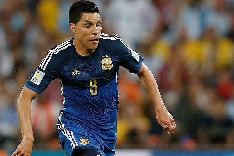 Sampaoli chama Enzo Pérez para o lugar de Lanzini, cortado da Argentina por lesão