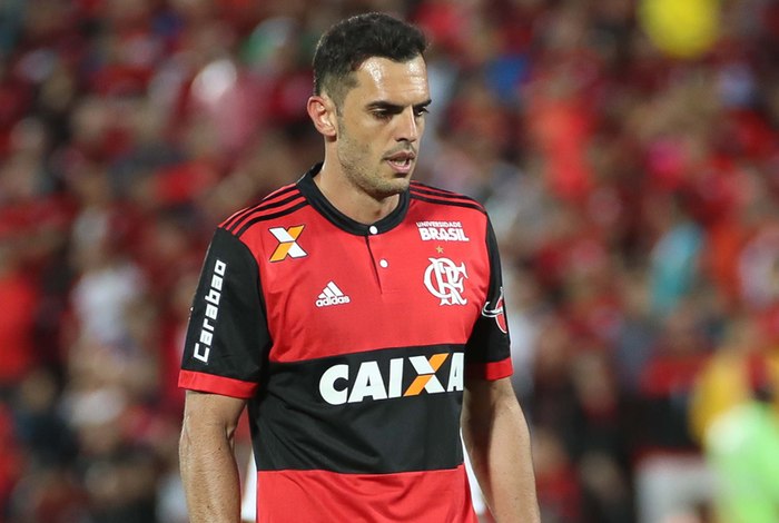 Sem Rhodolfo e com jovem da base, Fla divulga relacionados para pegar o Paraná