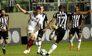 Auxiliar do Atlético-MG exalta Róger Guedes e Tomás Andrade após goleada