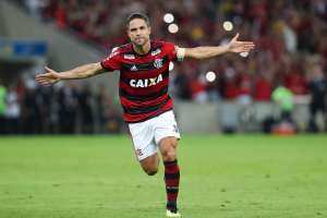 'Vamos aproveitar a parada da Copa para voltar ainda melhor', diz técnico do Fla