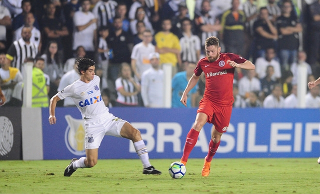 Jair Ventura culpa expulsão de Lucas Veríssimo por derrota do Santos