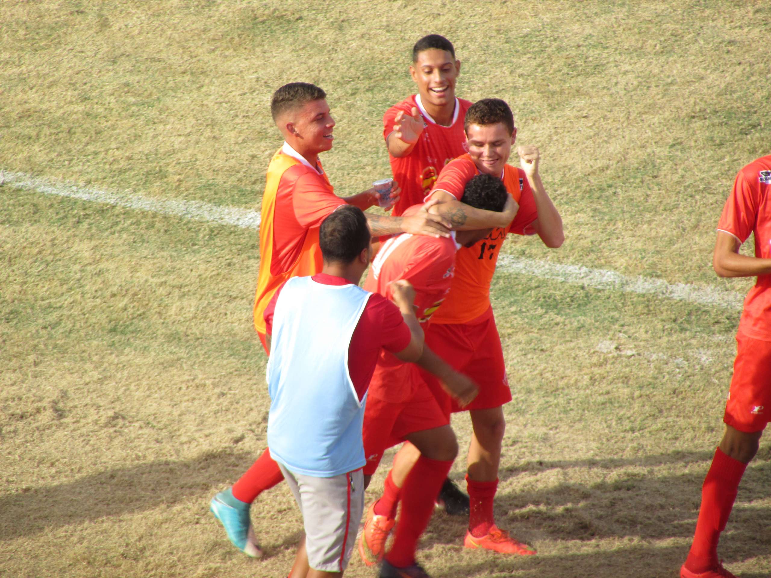 Segundona: Buscando a vaga, América faz a lição de casa e vence José Bonifácio