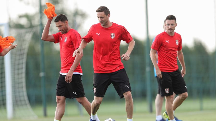 Lateral da Sérvia, Rukavina aconselha jovens para evitar erros da Copa de 2010