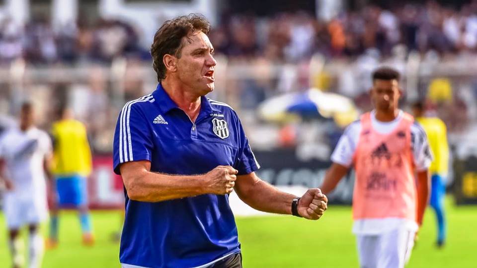 Com nova baixa e pendências, João Brigatti não define Ponte Preta para enfrentar o CRB