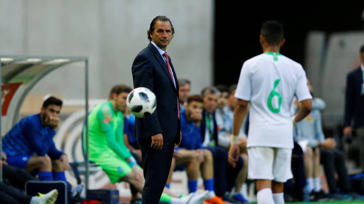 Pizzi quer Arábia Saudita com posse de bola para vencer a Rússia