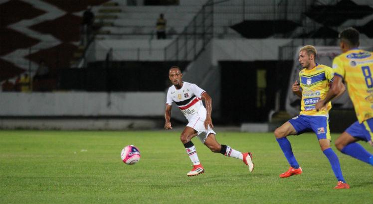 Série C: Botafogo-SP contrata irmão gêmeo de volante do Tupi