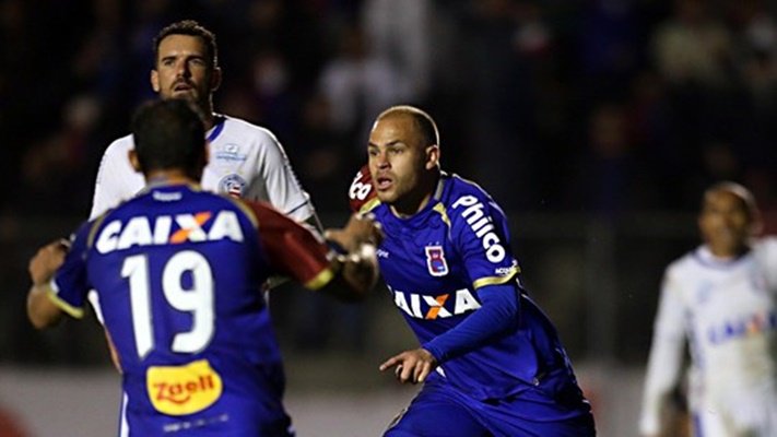 Paraná recebe o Cruzeiro na Vila para voltar a vencer no Brasileirão