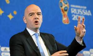 Infantino defende substituição de presidente da CBF após mal-estar em eleição