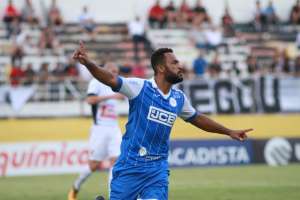 Série B: Londrina ganha disputa com Botafogo-SP e acerta com Lúcio Flávio, ex-São Bento