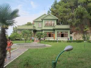 'Camuflado' em floresta, recanto de Joseph Stalin é atração turística em Sochi