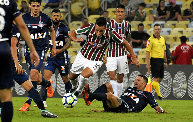 Abel Braga pede reforços no Fluminense após 4ª derrota seguida